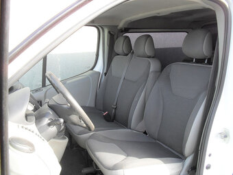 Opel Vivaro 2,0 CDTI 6 Míst Klima 219.000Kč - 12