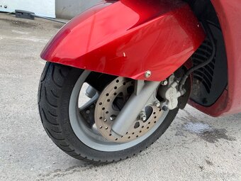 Yamaha Majesty 125 - 12