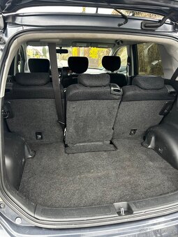 Šestimístná Honda - 12