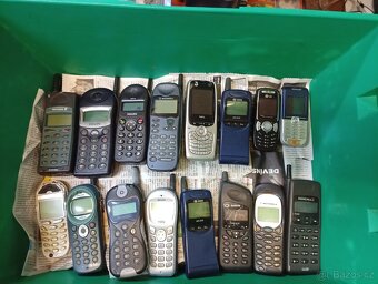 Predám staré zberateľské mobily - 12