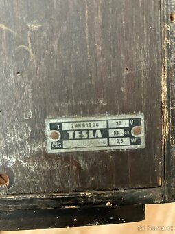 Starý cest.kufr, rozhl.-dratak, dřev. truhlu na nářadí, hobl - 12