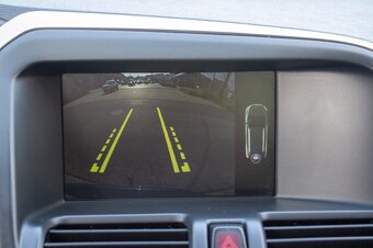 VOLVO XC60 (2015) - 12