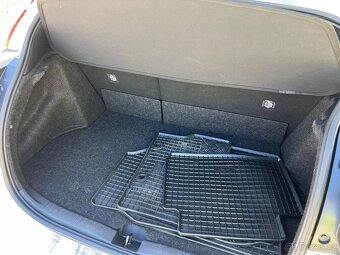 Prodám Toyoata Yaris GR four paket Sport, ČR, DPH - 12