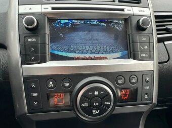 Toyota Verso 1,8i Life Aut. benzín 108kw - 12