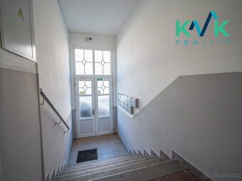Prostorný byt 3+1, 90 m², po rekonstrukci, 15 min. pěšky do  - 12