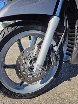 Honda SH 300 - 12