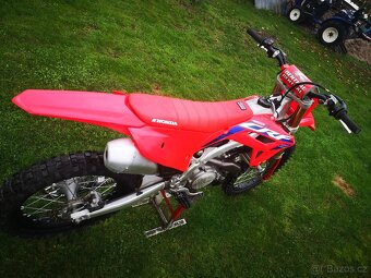 Honda CRF 450R, r.v. 2024 se startérem. - 12