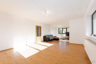 Rodinný dům k pronájmu ve Skalici s výhledem na Lysou horu - 12