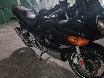 Suzuki GSX 750f katana - 12