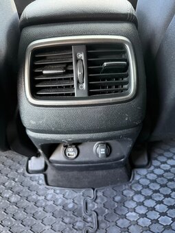 Kia Sorento 3 2016 2.2 147KW Automat Nová STK - 12