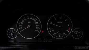 BMW Rad 3 318d e90 - 12