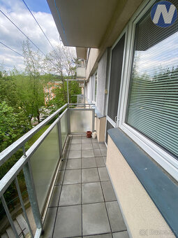 Pronájem bytu 2+kk, 39,5 m2 s balkónem, Sídliště Plešivec, Č - 12