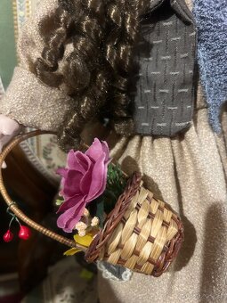 Porcelánová panenka - 12