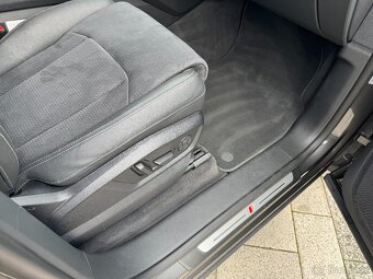 Audi Q8 50 TDI 210kW Tiptronic Quattro S-line TOVÁRNÍ ZÁRUKA - 12