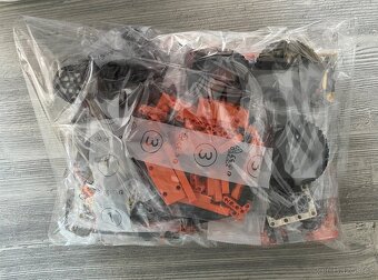 NOVÉ Ford Raptor - 1379ks kostek - 12