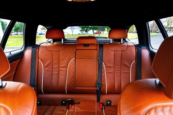 BMW 540d xDrive Touring - 12