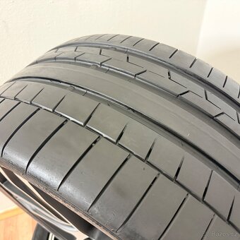 ABT VW T5/T5.1/T6/T6.1 5x120 R20 ET45+LETNÍ 275/35R20 6mm - 12