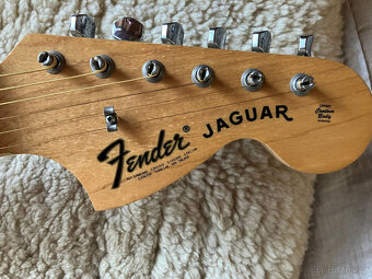 Elektrická kytara Fender Jaguar 1975 - 12
