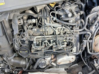 VW Passat CC 2.0TDI 130kw dsg 4x4 prodám dily - 12