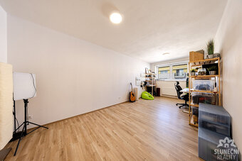 Pronájem bytu 3+kk s vyhrazeným parkovacím stáním, 85 m², Uh - 12