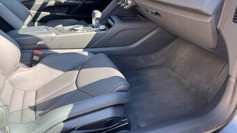 Audi R8,  V10 Performance RWD. Individuální barva - 12