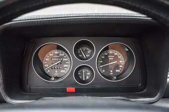 Ferrari F355 Berlinetta z roku 1998 - 12