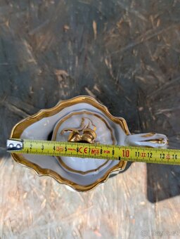 Starožitná mléčenka...konvička, víčko s květem. - 12