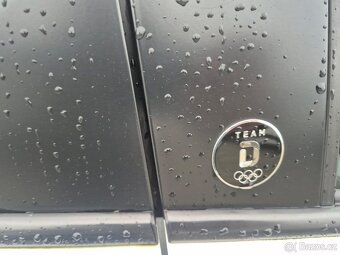 Toyota Yaris hybrid - 12