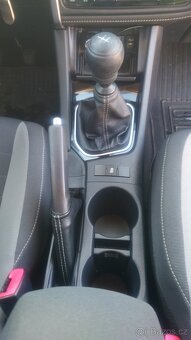 Toyota auris 1.2 turbo - 12