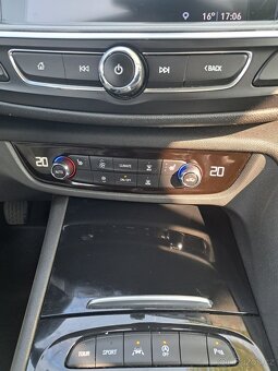 Opel Insignia Combi 1,6 CDTI (130k) - TOP stav - Servis - 12