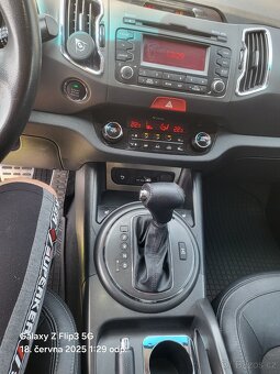 Prodám Kia Sportage 2.0 diesl 100kw.Automat 4x4.Rv.2011. - 12