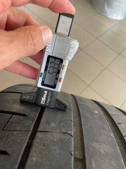 Alu kola pro Audi Q8 R23” s pneu 295/35/23 - 12