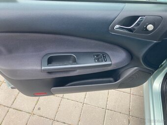 ŠKODA OCTAVIA 1,6Combi TOUR,tažné,1.majitel,koupeno v ČR - 12