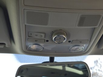 VW Golf 6 combi 2,0 103 kw 1.majitel z Německa - 12