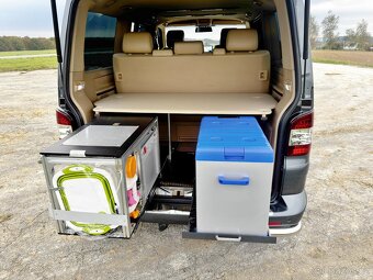 VW Multivan T5 Highline - 12