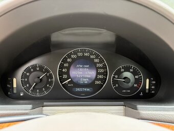 Mercedes Benz E200 CDI W211 - 12