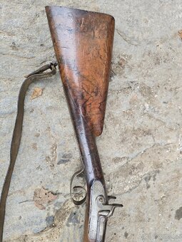 KRÁSNÁ HISTORICKÁ HONOSNÁ BROKOVNICE- PŘEDOVKA - 12