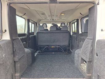 Peugeot Boxer bus - 12