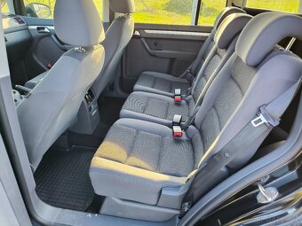 Volkswagen Touran 1.6TDI - 77kw, r.v - 2010, manuál - 12