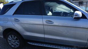 Dveře, nárazníky, světla a blatníky na Mercedes ML - PPw166 - 12