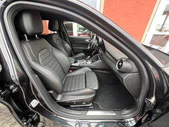 Alfa Romeo Giulia 2.0 Turbo Veloce 206kW - 12