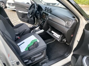 Suzuki Vitara 1.6VVTi88kw83000kmComfort7/2018kameraVyhrSed - 12