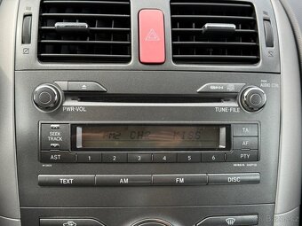 Toyota Auris 1.4 D-4D • 5/2007 • 66kw - 12