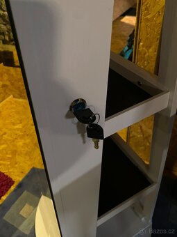 Zrcadlová skříňka na šperky otočná s osvětlením - 12