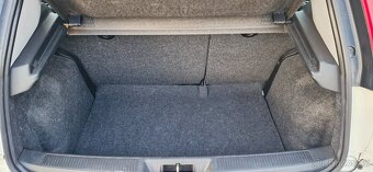 Fiat Punto 1.4, r.v. 2017, 57kw, benzín, manual - 12