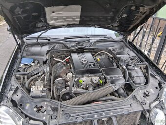 Mercedes-Benz E 200 kompresor - 12