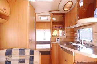 Hobby De Luxe 440 SF R.v. 2007 Stanová předsíń - 12