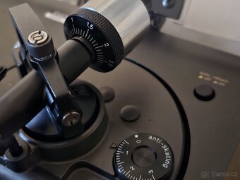 Gramofon Technics - 12