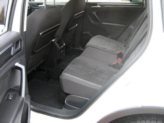 VW TIGUAN 2,0 TDI Highline 4x4 tažné 2x kola ACC DSG LED DPH - 12