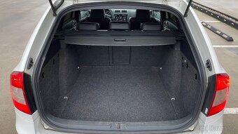 ŠKODA OCTAVIA 2.0TDi RS 125kW WEBASTO - 12